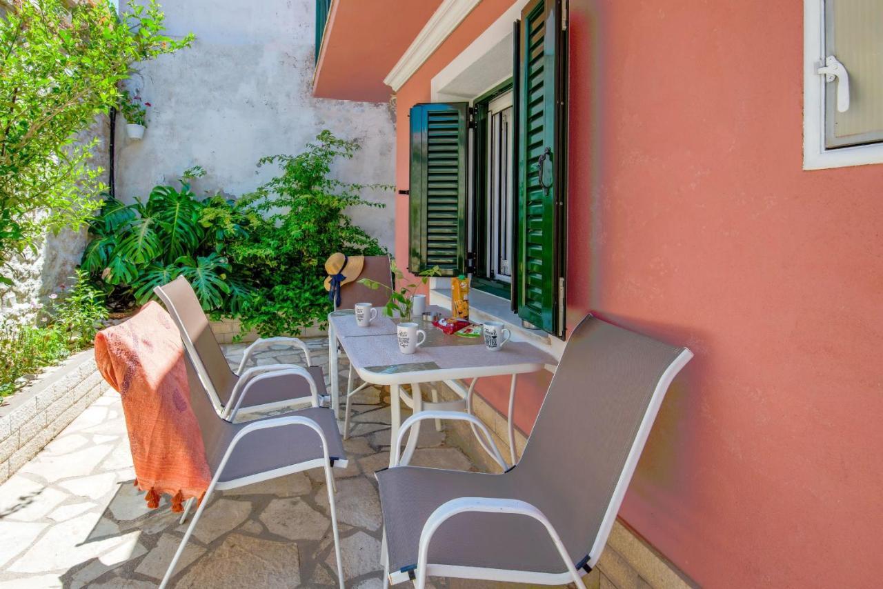 Doras House Apartment Gaios Exterior photo